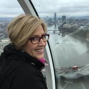 Meet your Posher, Debbie